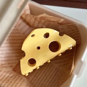 Cheese clip tom and merry